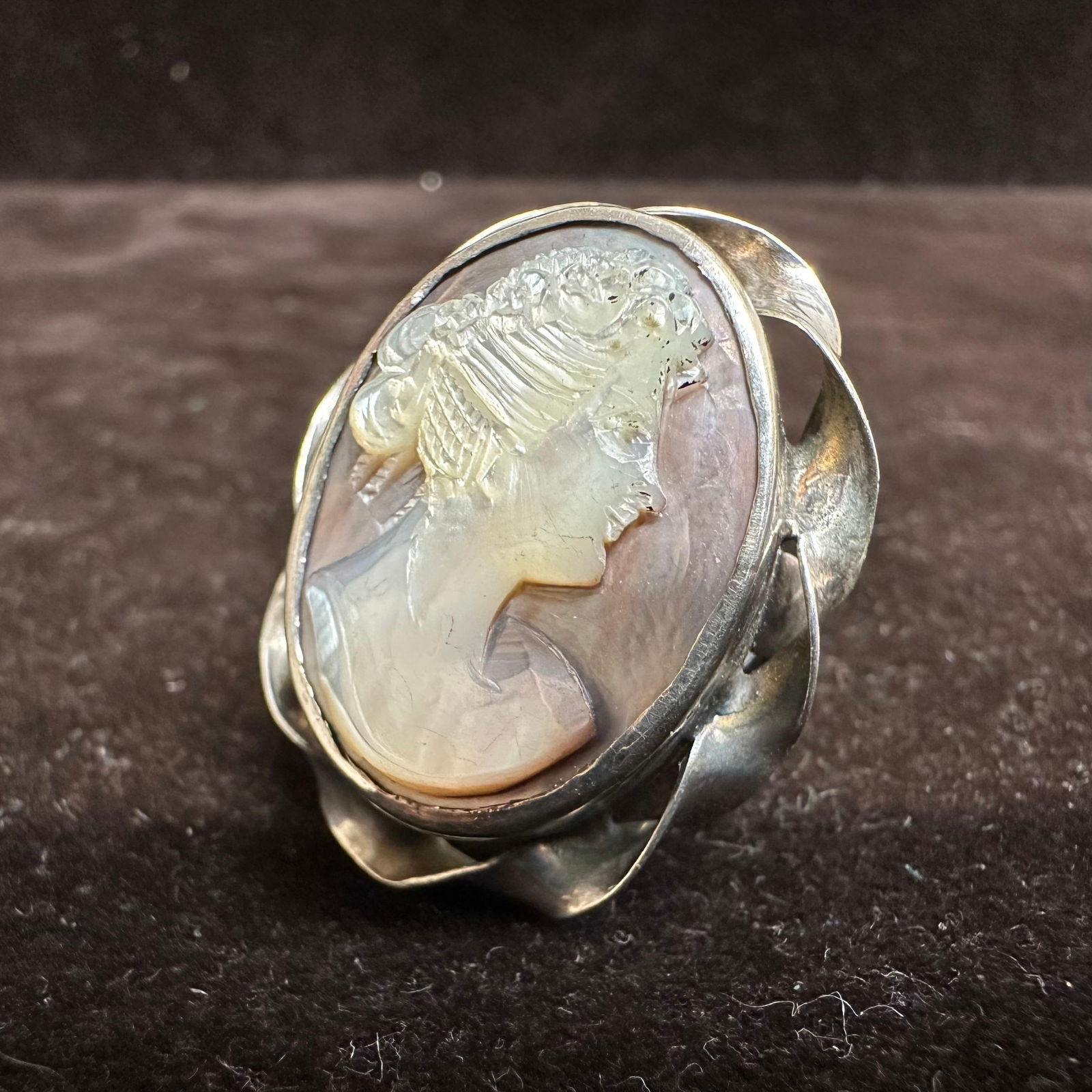Hand Carved Shell Cameo Ring Sterling Floral Setting L32 (1 of 11)