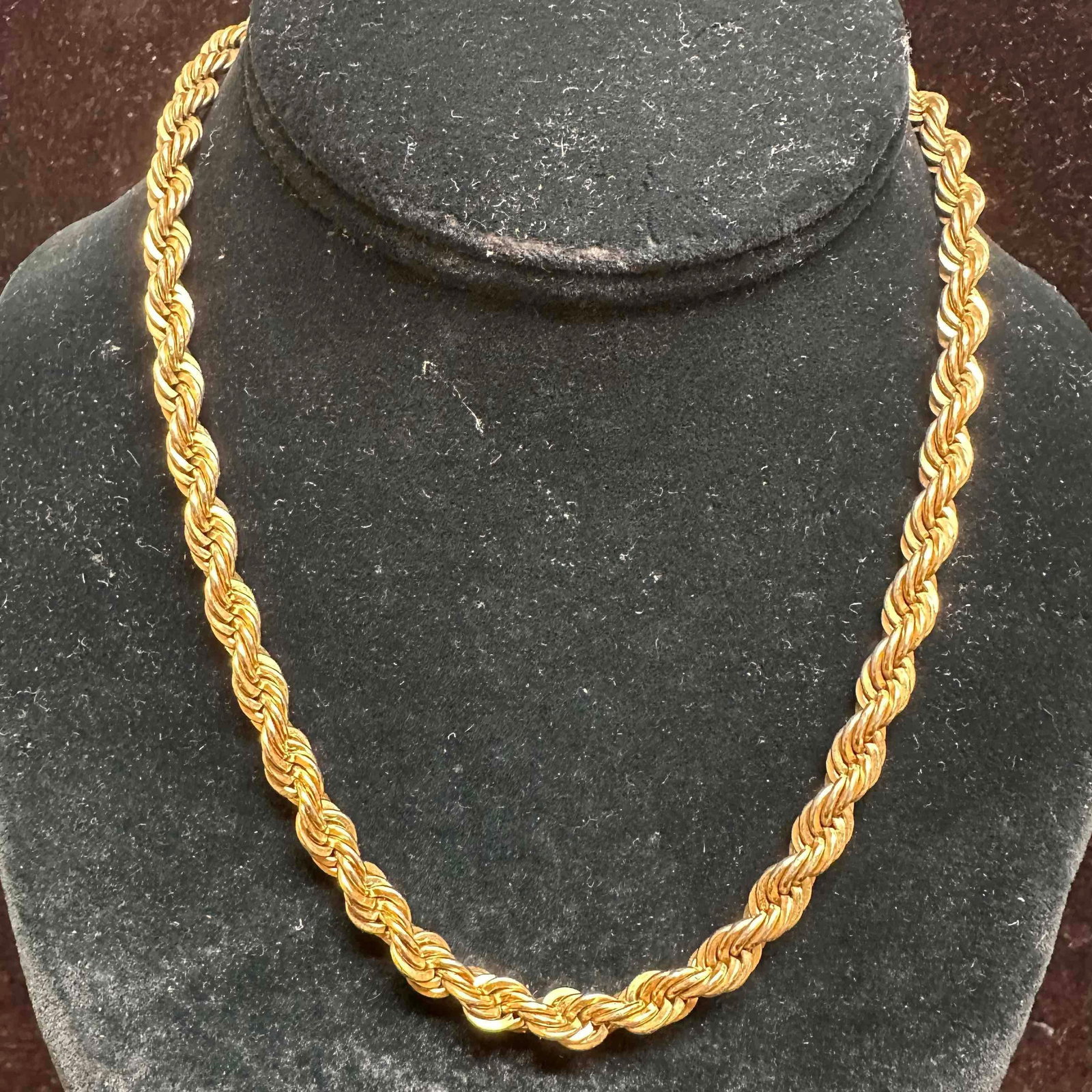 Vintage Gold Filled Rope Twist Necklace 1/20 12KT GF Karen Lynne: Vintage designer necklace by Karen Lynne. Features a bold twisted rope chain design in a rich gold-tone finish with substantial weight and craftsmanship. Signed with the original Karen Lynne hang tag 