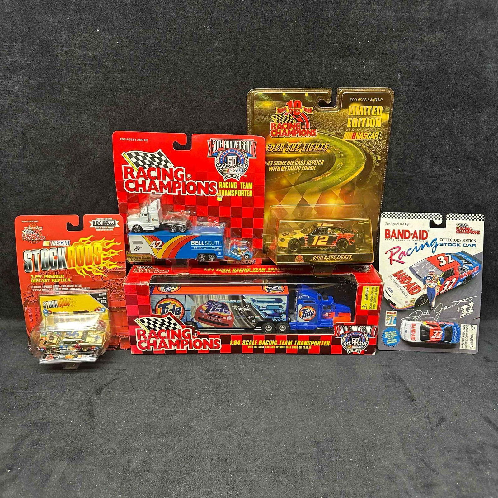 Racing Champions NASCAR Collectibles Set of Five 5 Vehicles Cars Transporter (1 of 7)