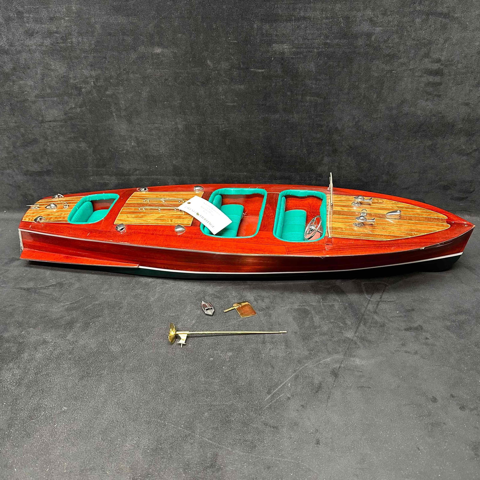 Handcrafted Chris Craft Triple Cockpit Model Speedboat Wood Boat (1 of 12)