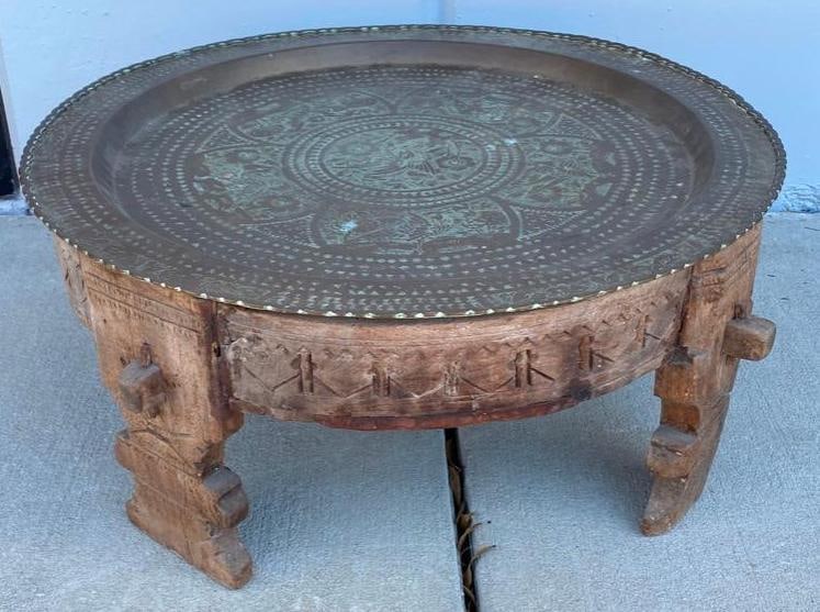 1800s Oriental Tea Table w/ Brass Tray Top: 1800s Oriental Tea Table w/ Brass Tray Top Oriental wooden tea table from the 19th or early 20th century and brass tray. The top features exquisite detail etched into the tray with birds and