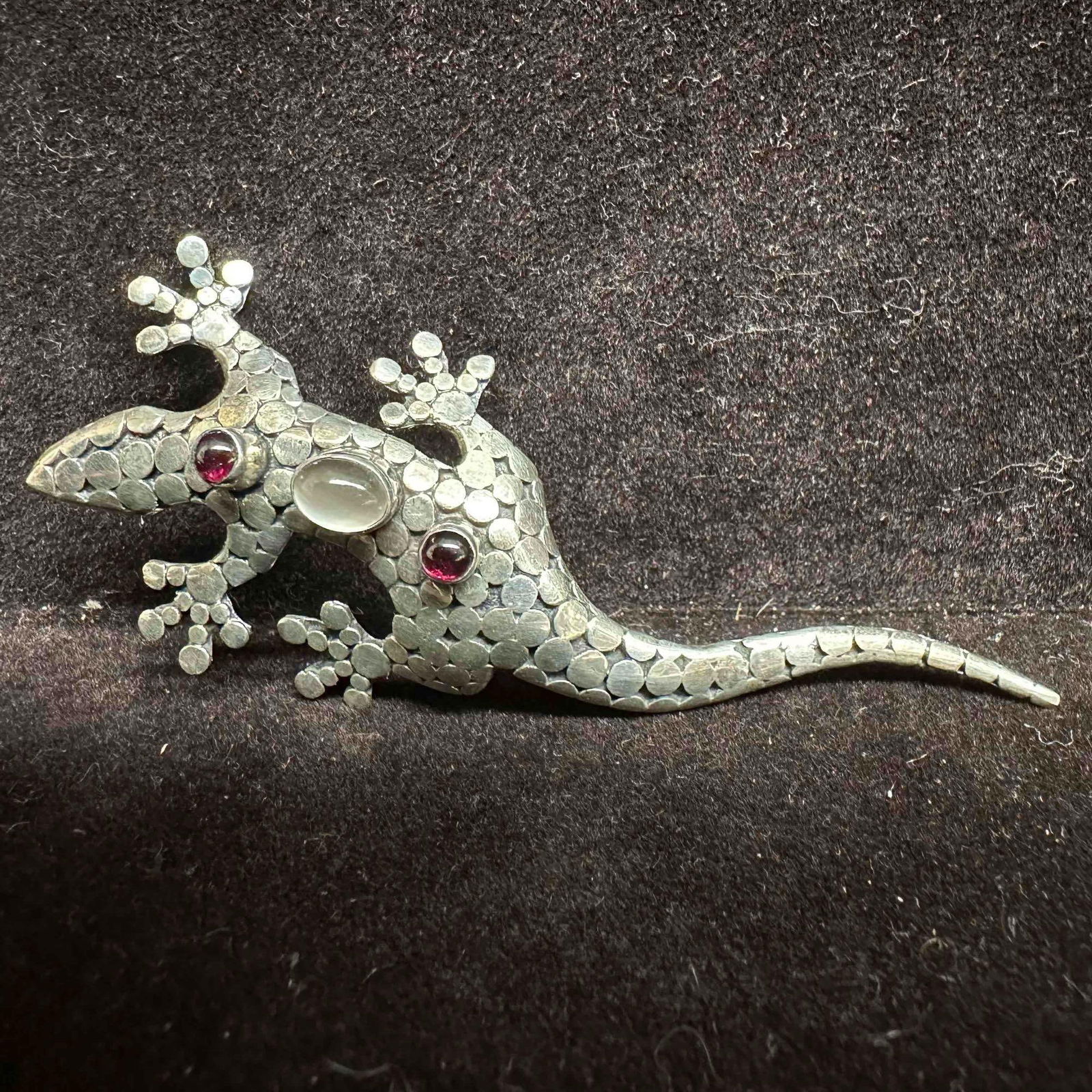 Sterling Silver Moonstone Garnet Stone Gecko Lizard Brooch (1 of 7)