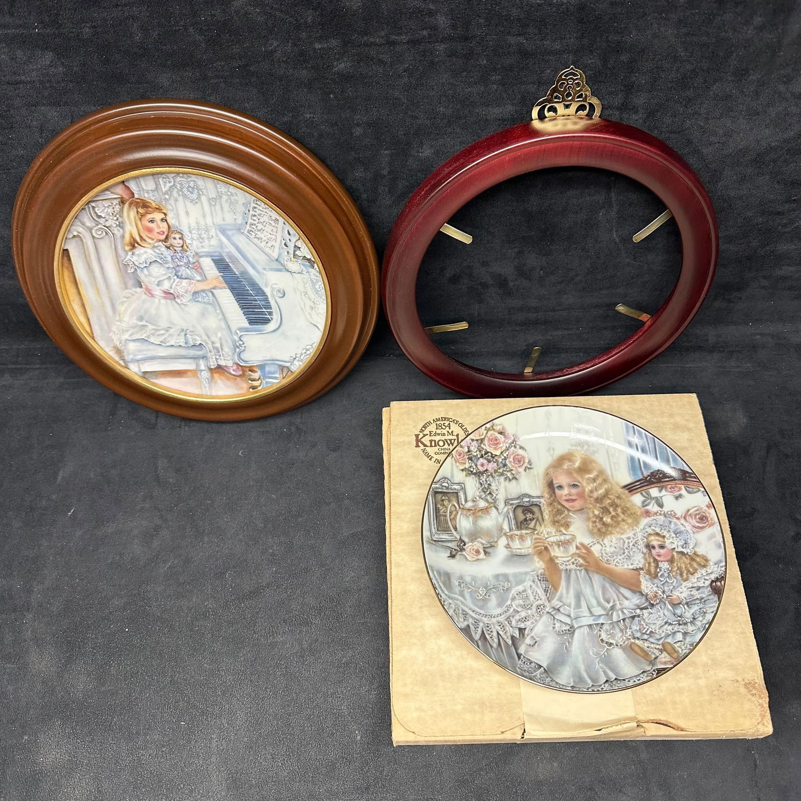 Signed Corinne Layton Collector Plates and Wood Frame Holders Lot Edwin M. Knowles Plate (1 of 9)
