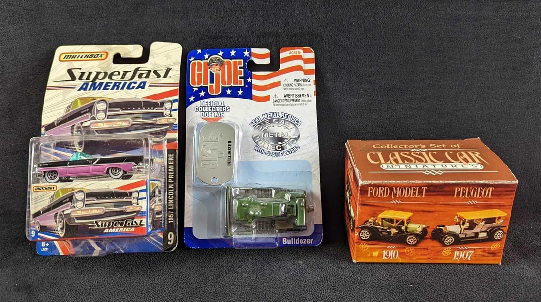 G.I. Joe Bulldozer 1957 Lincoln Premier Collector's Set Of 6 Classic Car Miniatures (1 of 7)