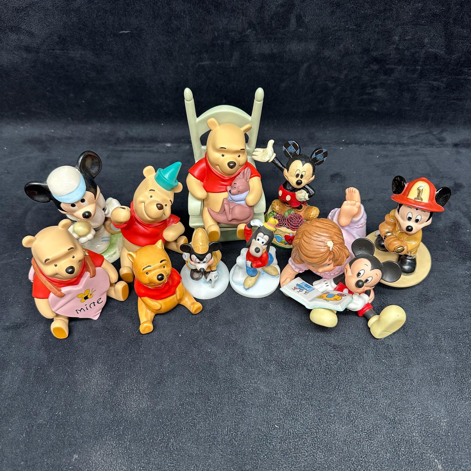 Lot of Vintage Disney Character Figurines Winnie the Pooh Mickey Mouse Goofy (1 of 9)