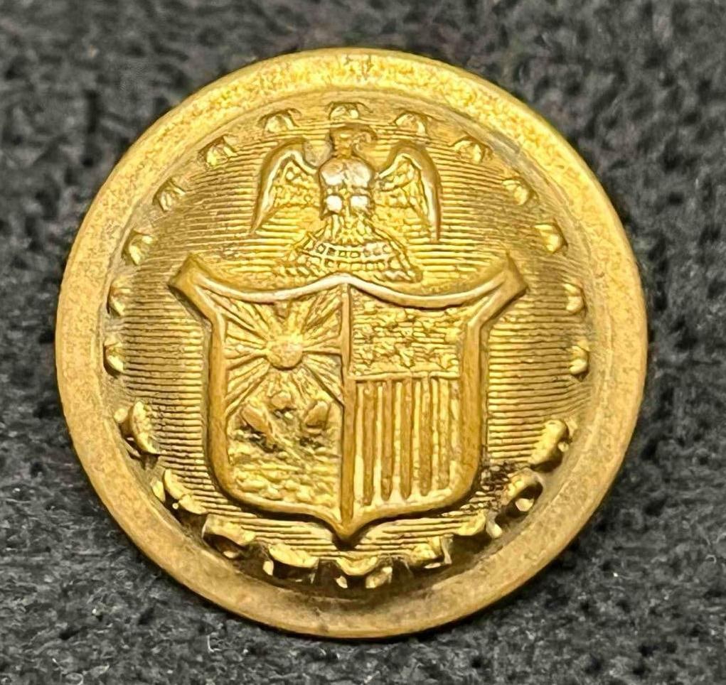 U.S. Civil War New York State Seal Staff Button (1 of 10)