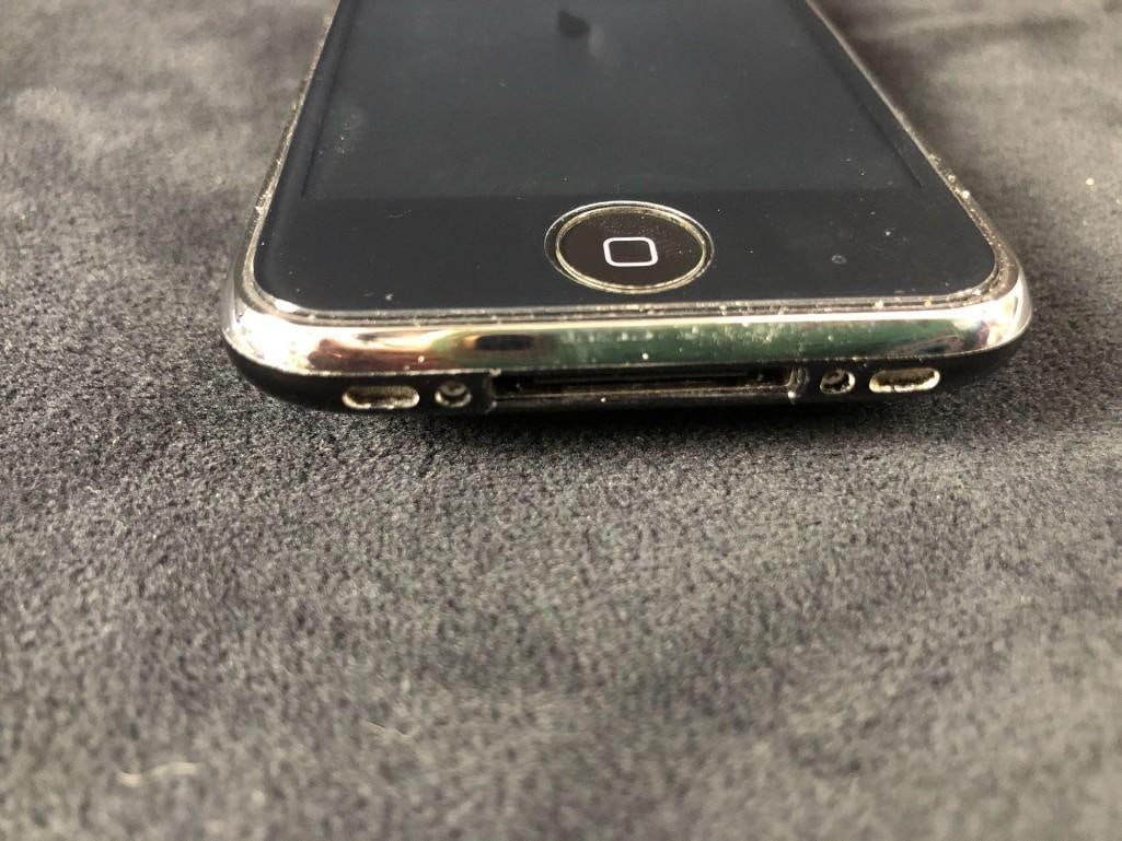 iPhone 3G S Black 16B 2009 - 7