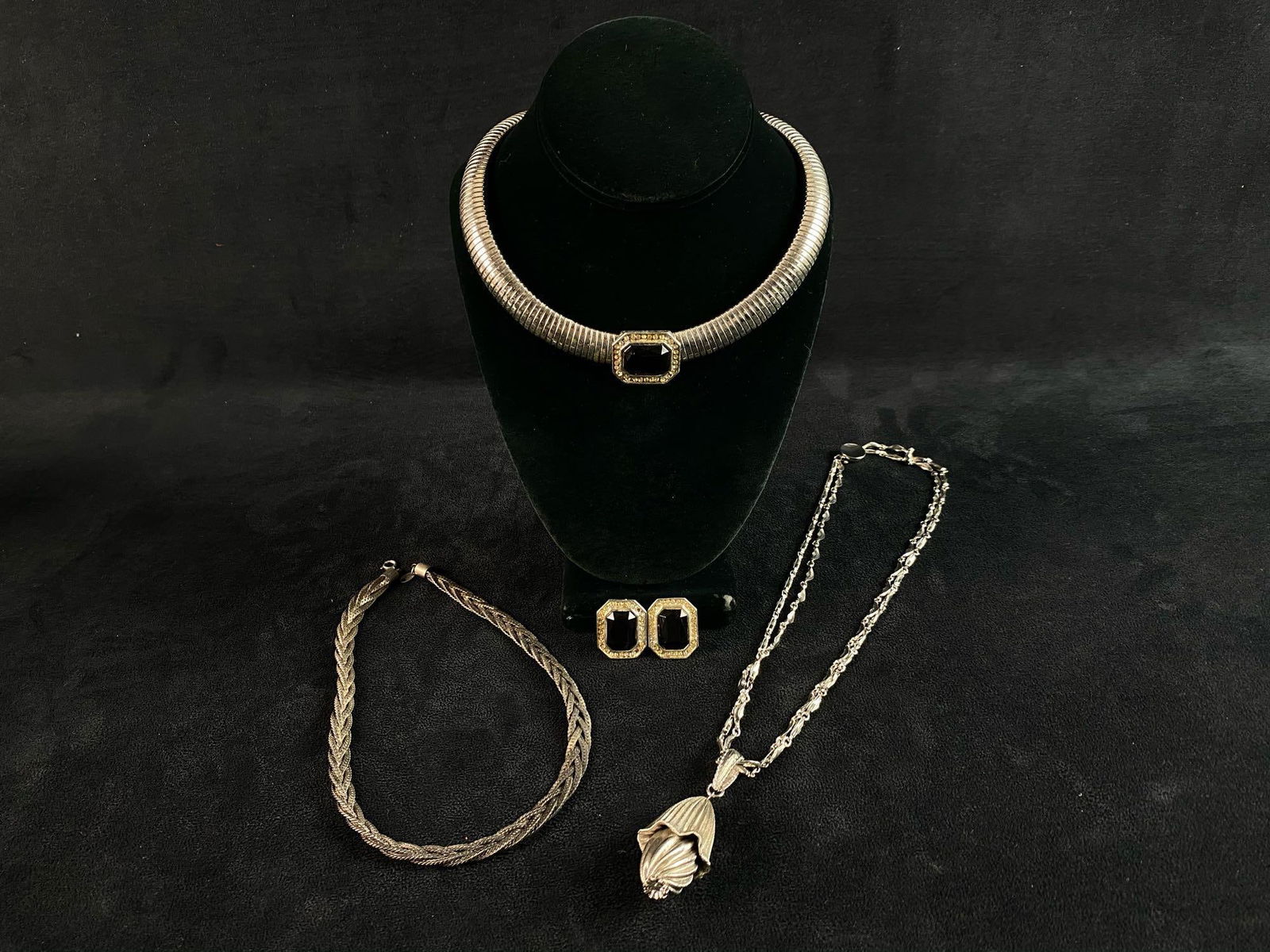 Vintage Silver Plated Necklaces & Earrings (1 of 5)