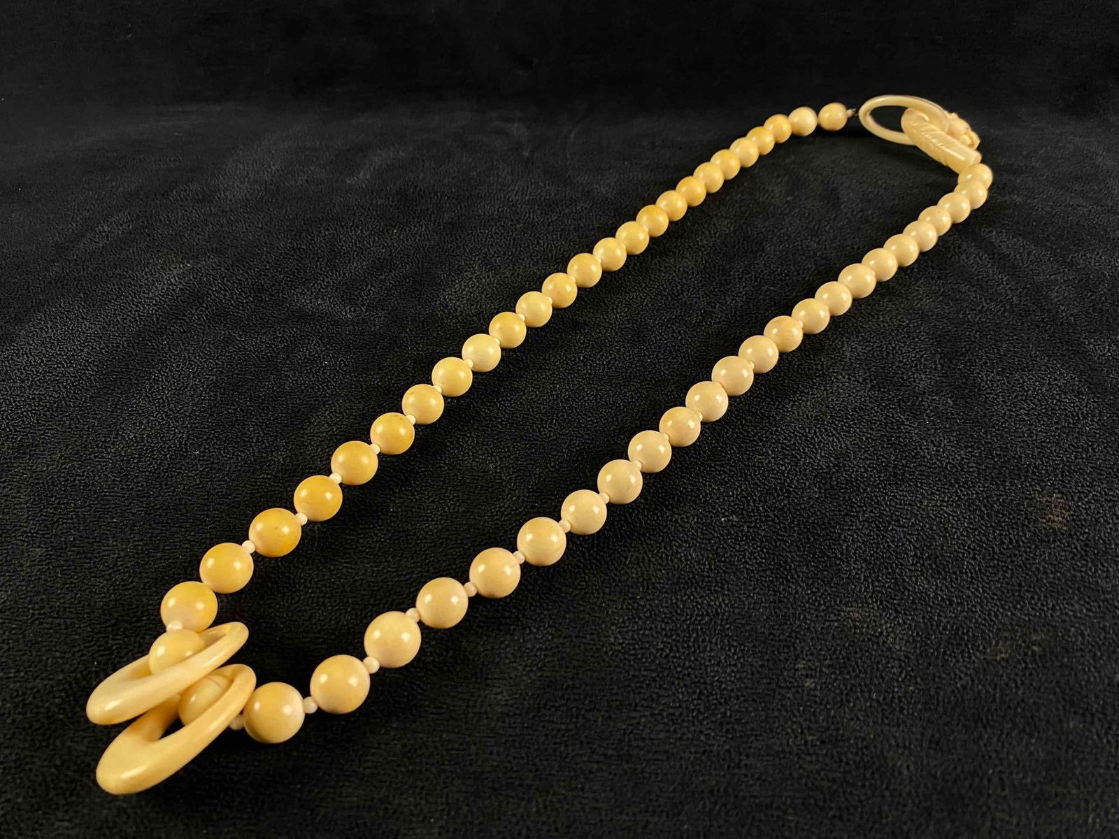Antique High Quality Hand Carved Bone Beaded Tiger Clasp Necklace: Antique High Quality Hand Carved Bone Beaded Tiger Clasp Necklace High Quality Carved Bone 11mm Bone BeadsHand Carved Tiger Hook Clasp Onyx Tiger Eyes Oval Bone Charms 94.3 Grams 30" Long 