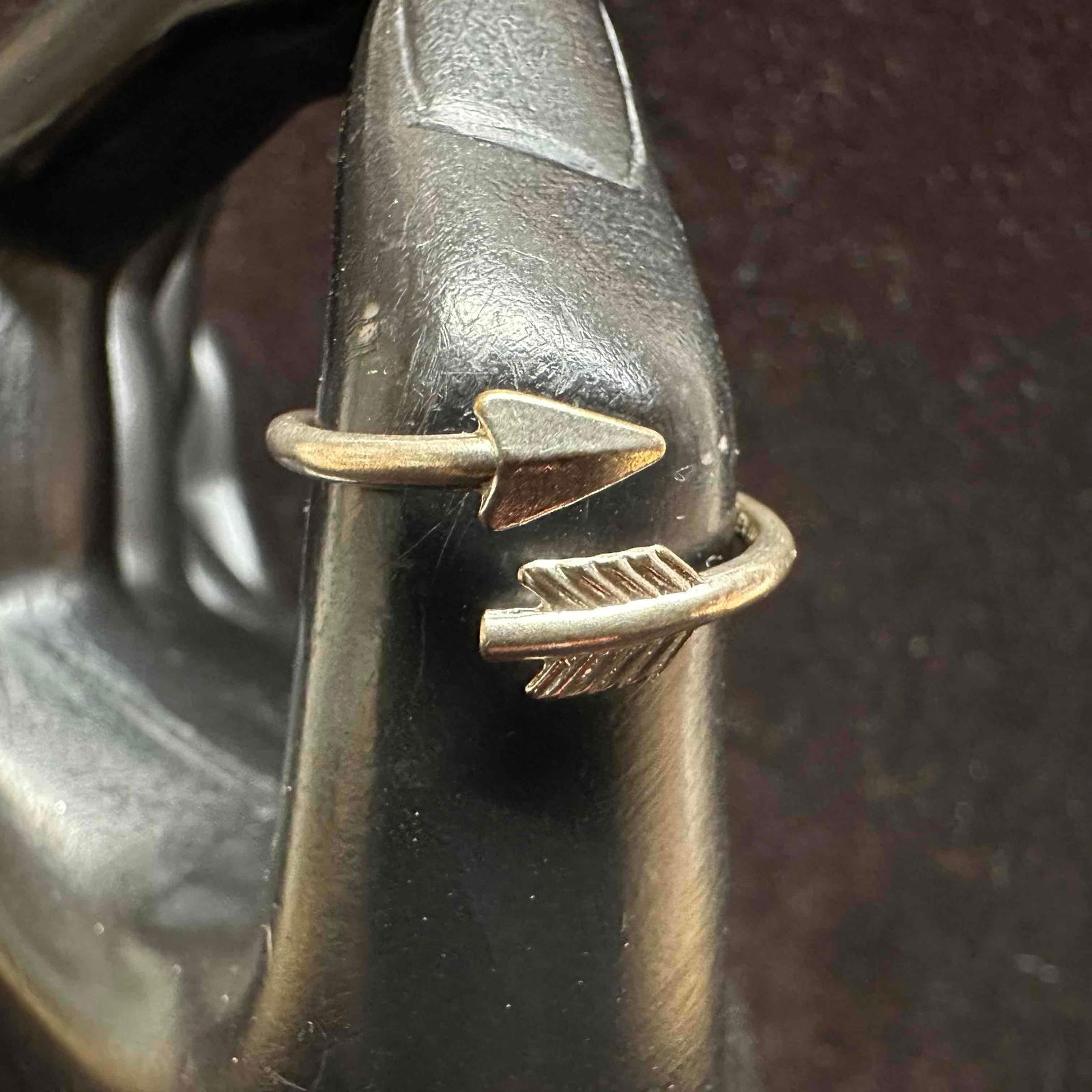 Alex and Ani 925 Sterling Silver Eros Arrow Wrap Ring: This item is in good pre-owned, previously used/displayed condition with noticeable light wear, and surface scratches. Please reference all photos for full details. This piece of jewelry has been test