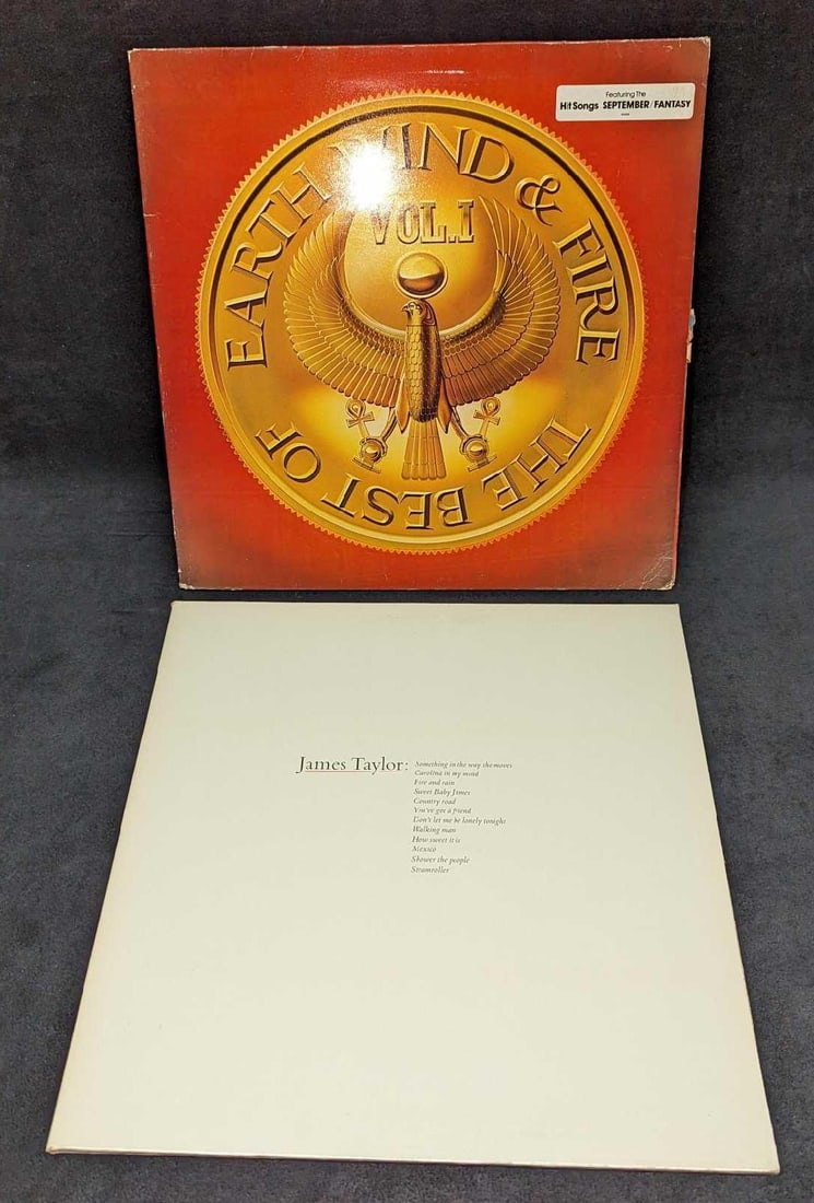 2 LPs The Best Of James Taylor & Earth, Wind & Fire: 2 LPs The Best Of James Taylor & Earth, Wind & Fire. This lot contains: (1) Earth, Wind & Fire – The Best Of Earth Wind & Fire Vol. I. This was released by CBS in 1978.(1) James