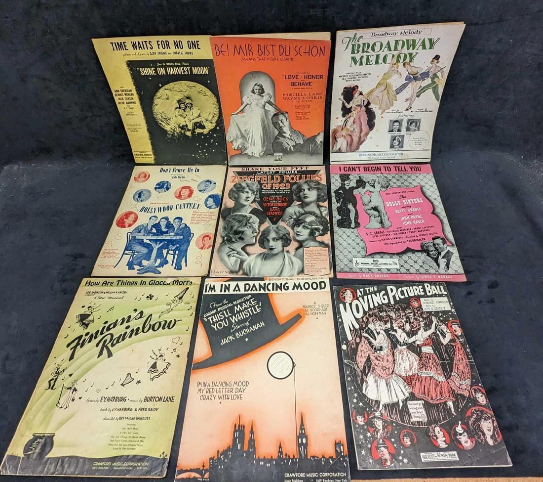 9 Vintage Class Sheet Music Don't Fence Me In: 9 Vintage Class Sheet Music Don't Fence Me In. This lot includes: (1)I'm In A Dancing Mood - From The London Musical Production "This'll Make You Whistle". This was copyrighted in 1936. (1) How Are Th