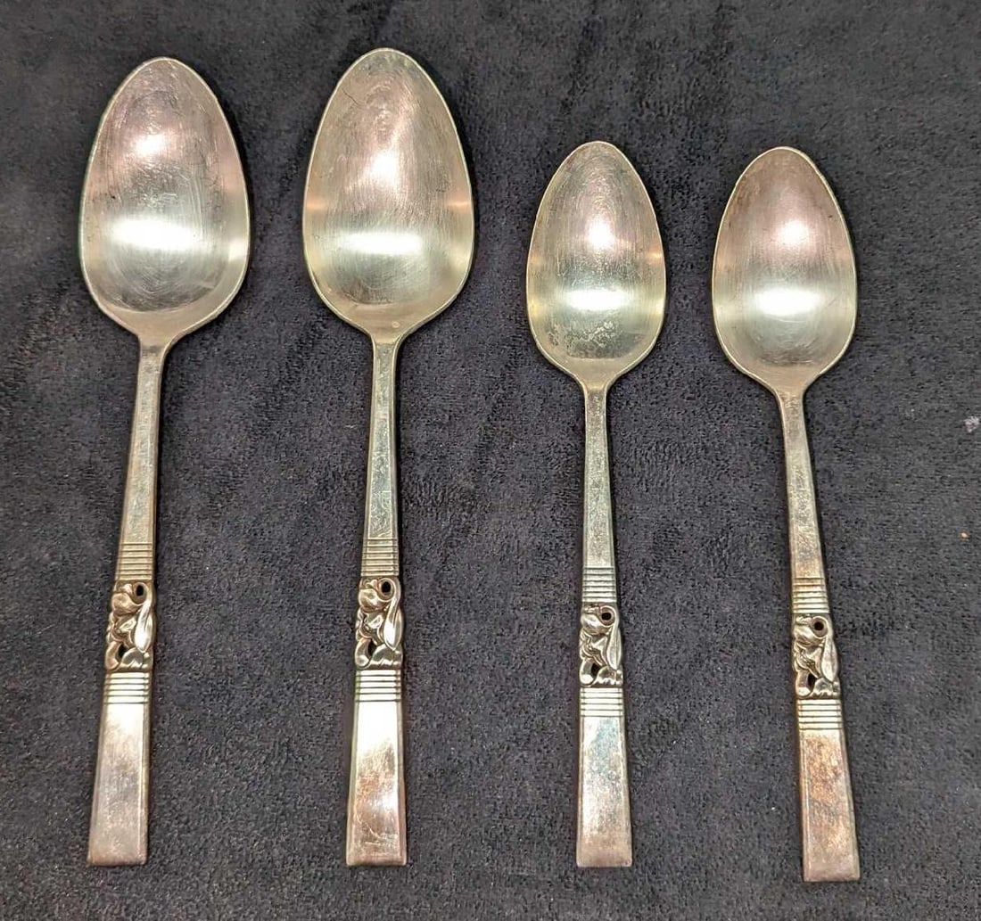 4 Vintage Silverplated Morning Star Soup & Serving Spoons (1 of 4)