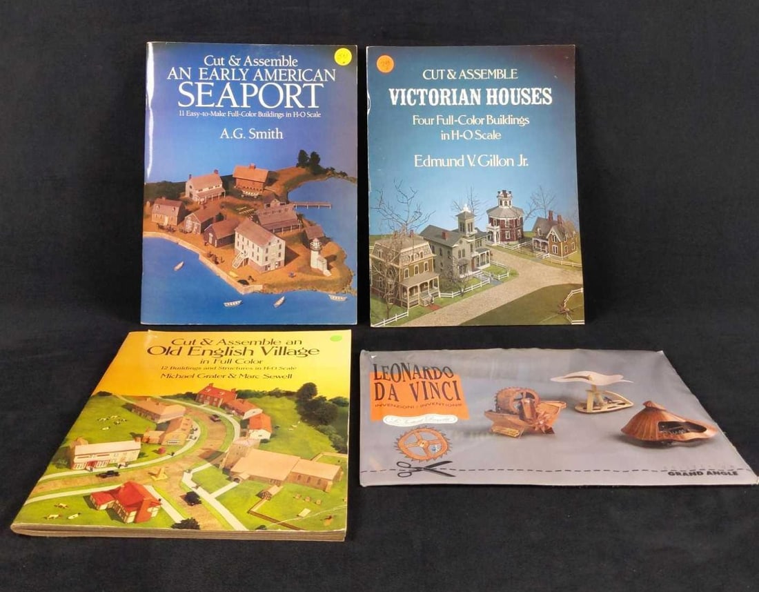 Four Vintage Cut And Assemble Full Color Buildings (1 of 6)