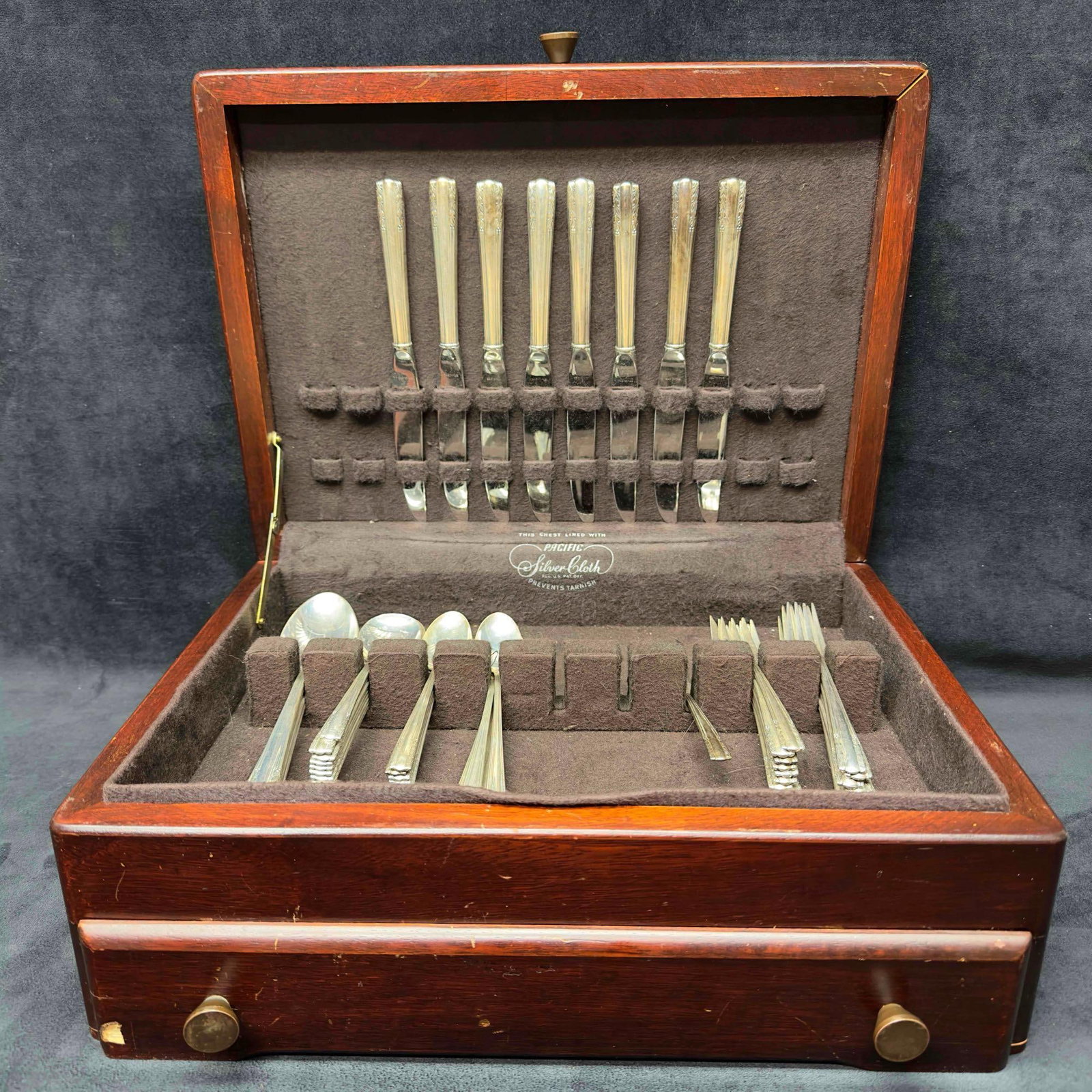 Alvin Chapel Bells Sterling Silver Flatware Service Dinner Set of 55 Pieces with Wooden Case: Alvin Chapel Bells Sterling Silver Flatware Service Dinner Set of 55 Pieces with Wooden Case. Originally intended for service for 12 people. 8 large forks, 8 small salad forks, 8 butter knives, 8 teas