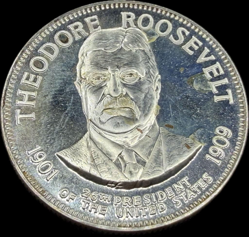 Teddy Roosevelt Sterling Silver Presidential Coin (1 of 2)