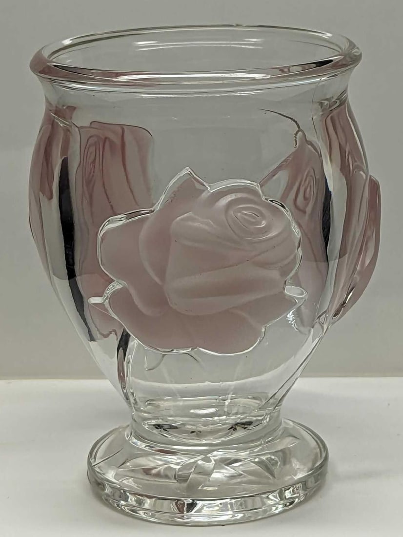 Vintage Teleflora Clear Glass Vase With Frosted Roses (1 of 6)