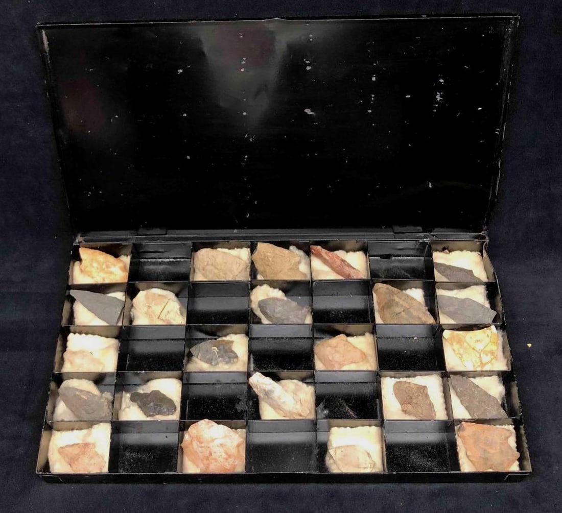 23 Native American Arrow Heads - 2