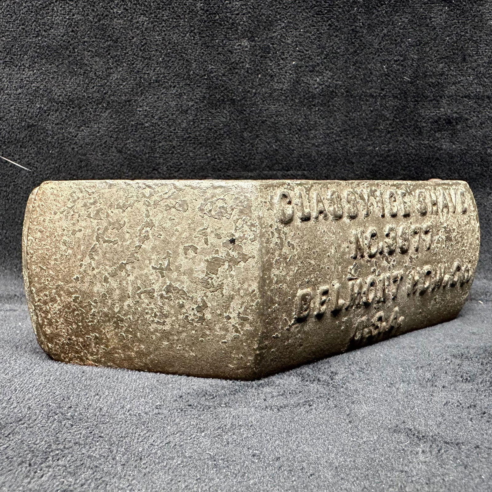 Vintage Classy Ice Shave Shaver No 3377 Belmont HDW: This item is in good pre-owned, previously displayed condition with light wear and surface markings. Please reference all photos for full details. Shave: 5 1/2" x 2 1/2" x 2". Weight: 1.4