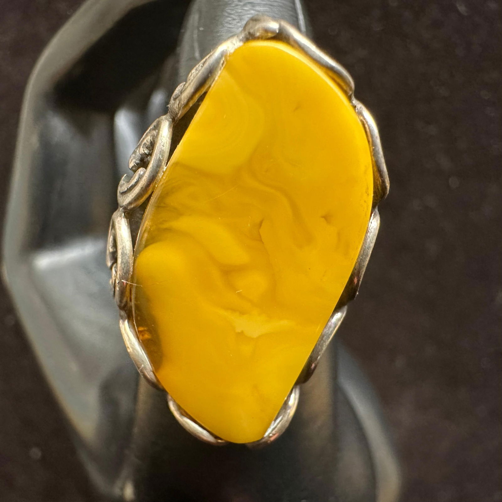 Butterscotch Baltic Amber Gemstone Sterling 925 Silver Ring: This item is in good pre-owned, previously used/displayed condition with noticeable light wear and surface scratches. Please reference all photos for full details. This piece of jewelry has been teste