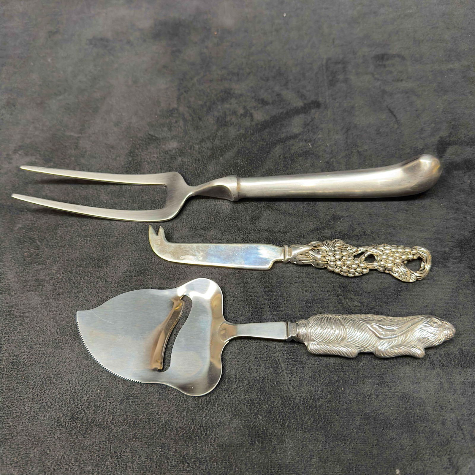 Kitchenware Dinnerware Kitchen Silverware Set Serving Fork Pie Carving Knife Lot of Three - 2