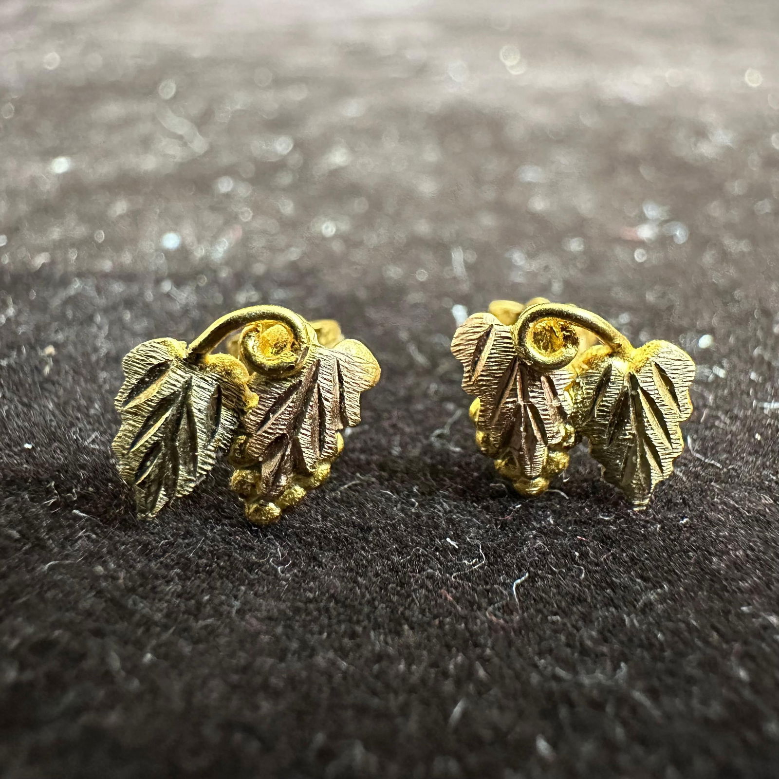 Black Hills Gold 12K Leaf and Grape Motif Design Earrings (1 of 9)