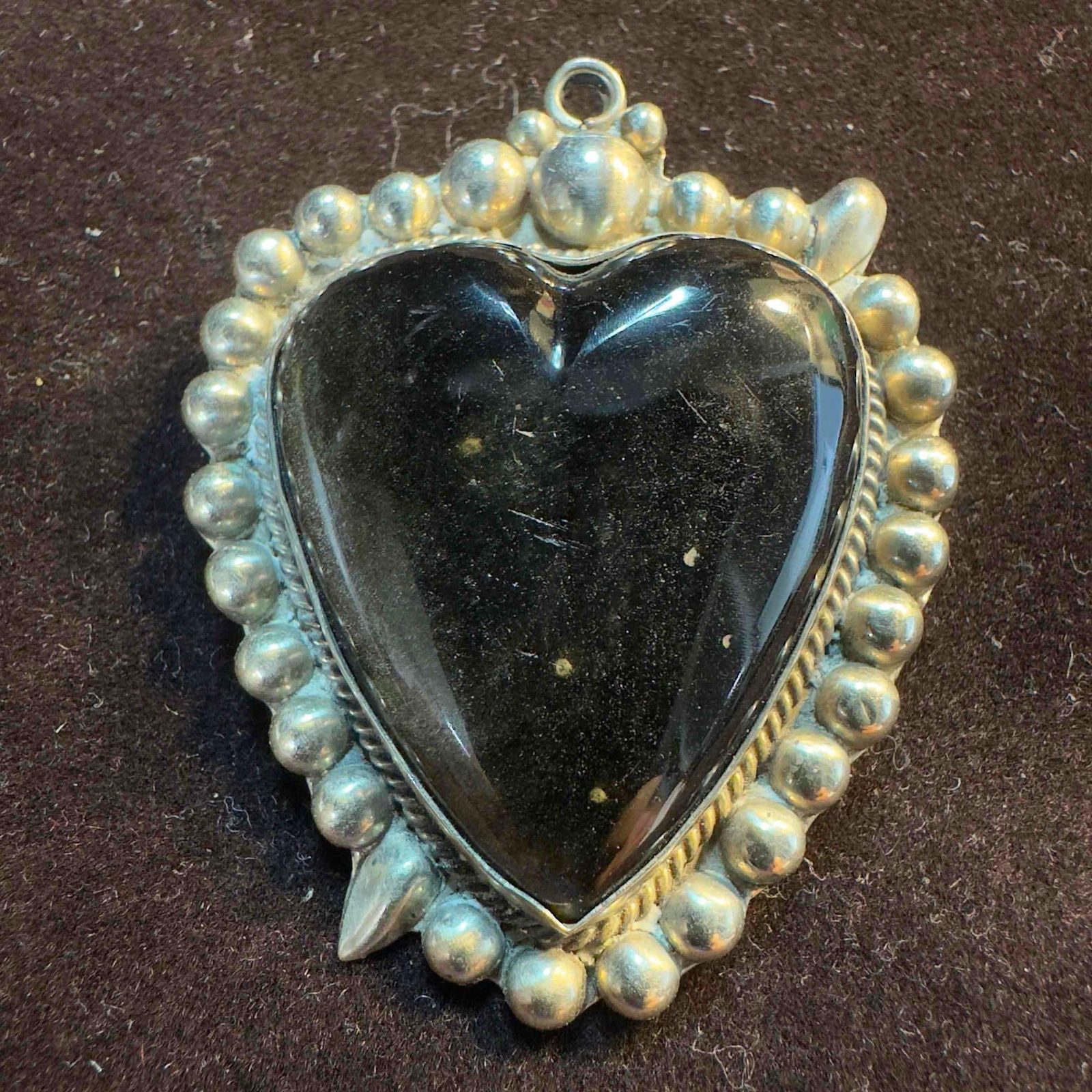 Black Onyx Sterling Silver 925 Heart Shaped Pendant Brooch: This item is in good pre-owned, previously used/displayed condition with noticeable light wear, and surface scratches. Please reference all photos for full details. This piece of jewelry has been