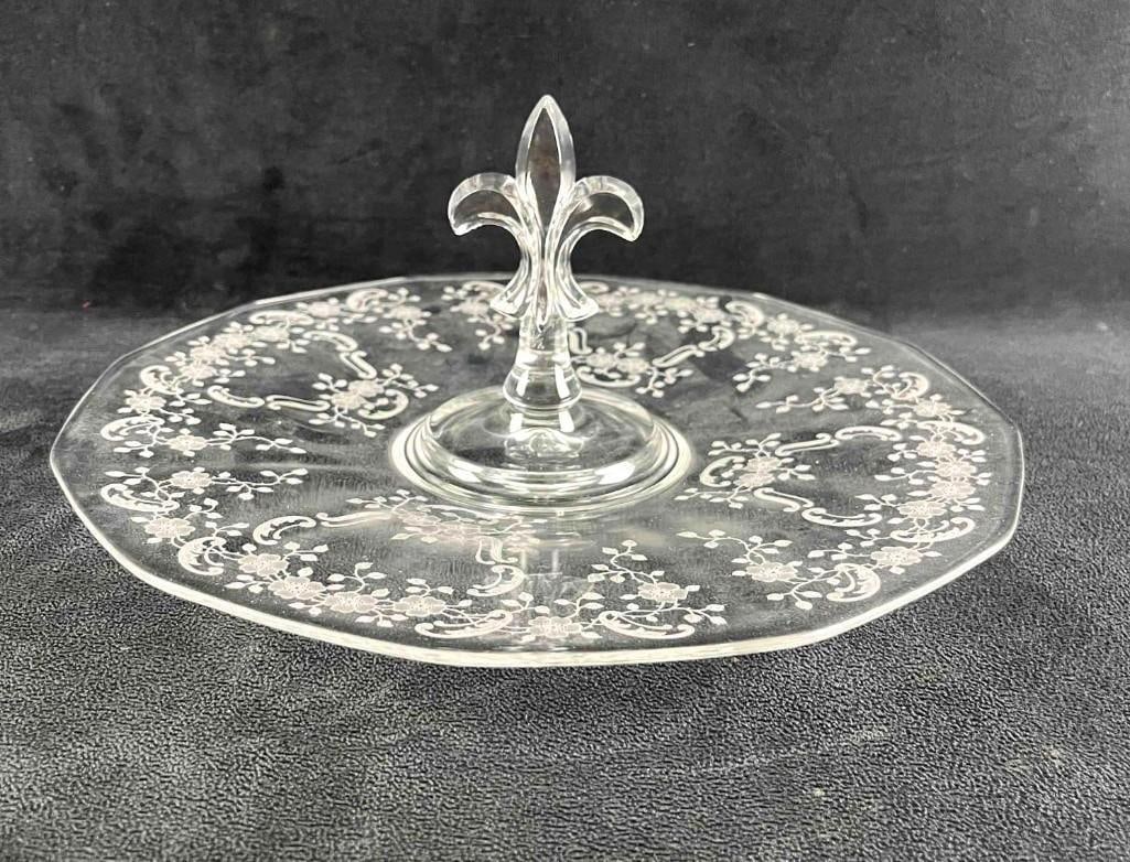 Elegant Glass Serving Tray (1 of 8)