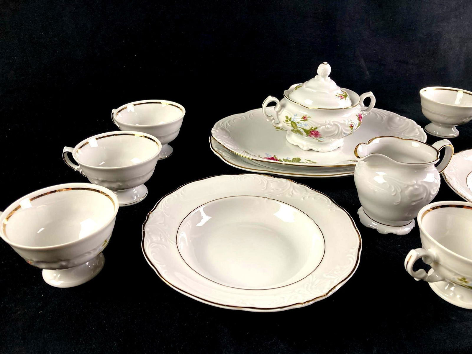 Large Royal Kent Dining Set - 2