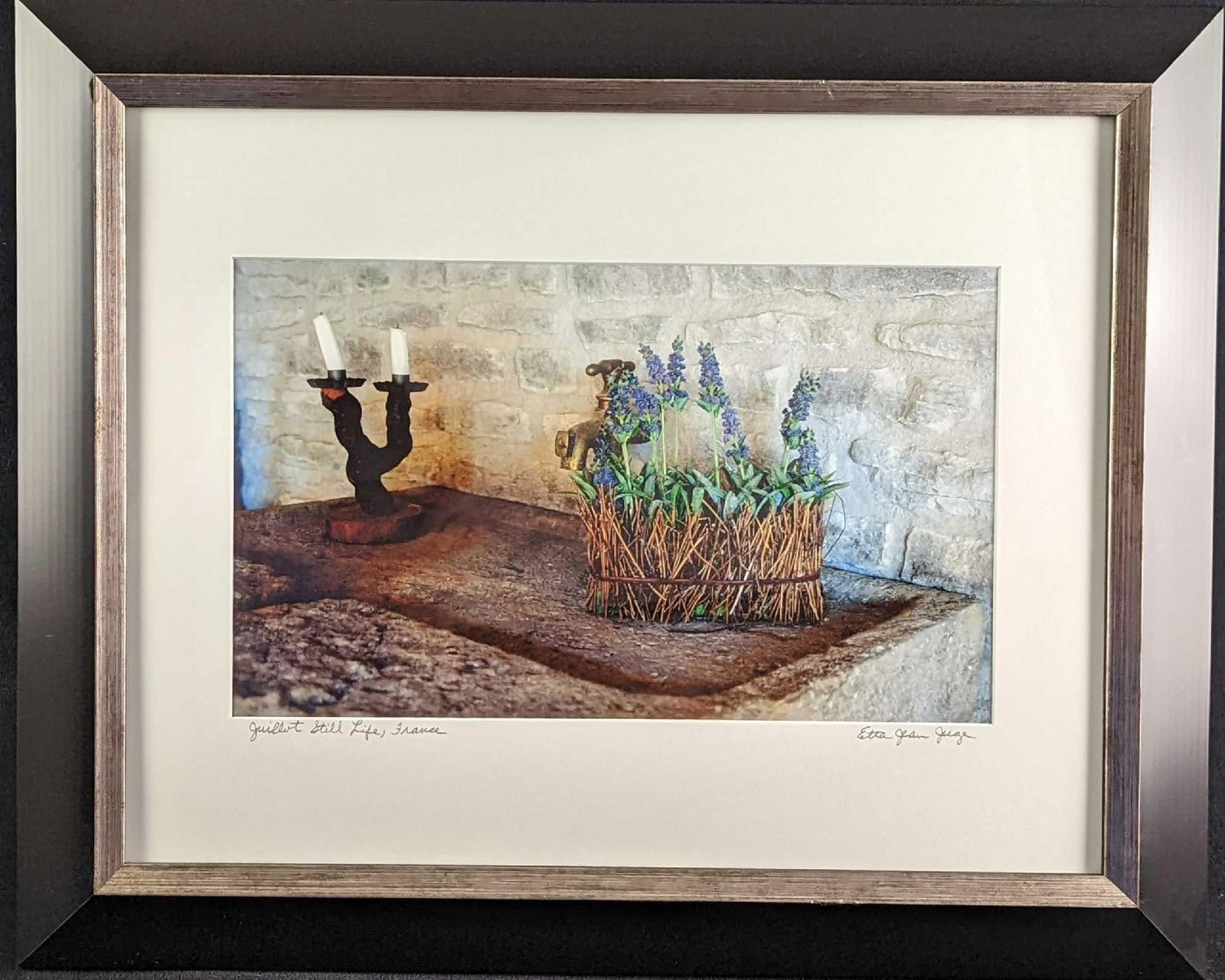 Framed Etta Jean Juge Still Life Photo: Framed Etta Jean Juge "Still Life" Photo. The framed photo is approx 21 1/4" x 1" x 17 1/4" and it weighs 3lbs. The photo/image is approx 13" x 8". The framed photo is in a