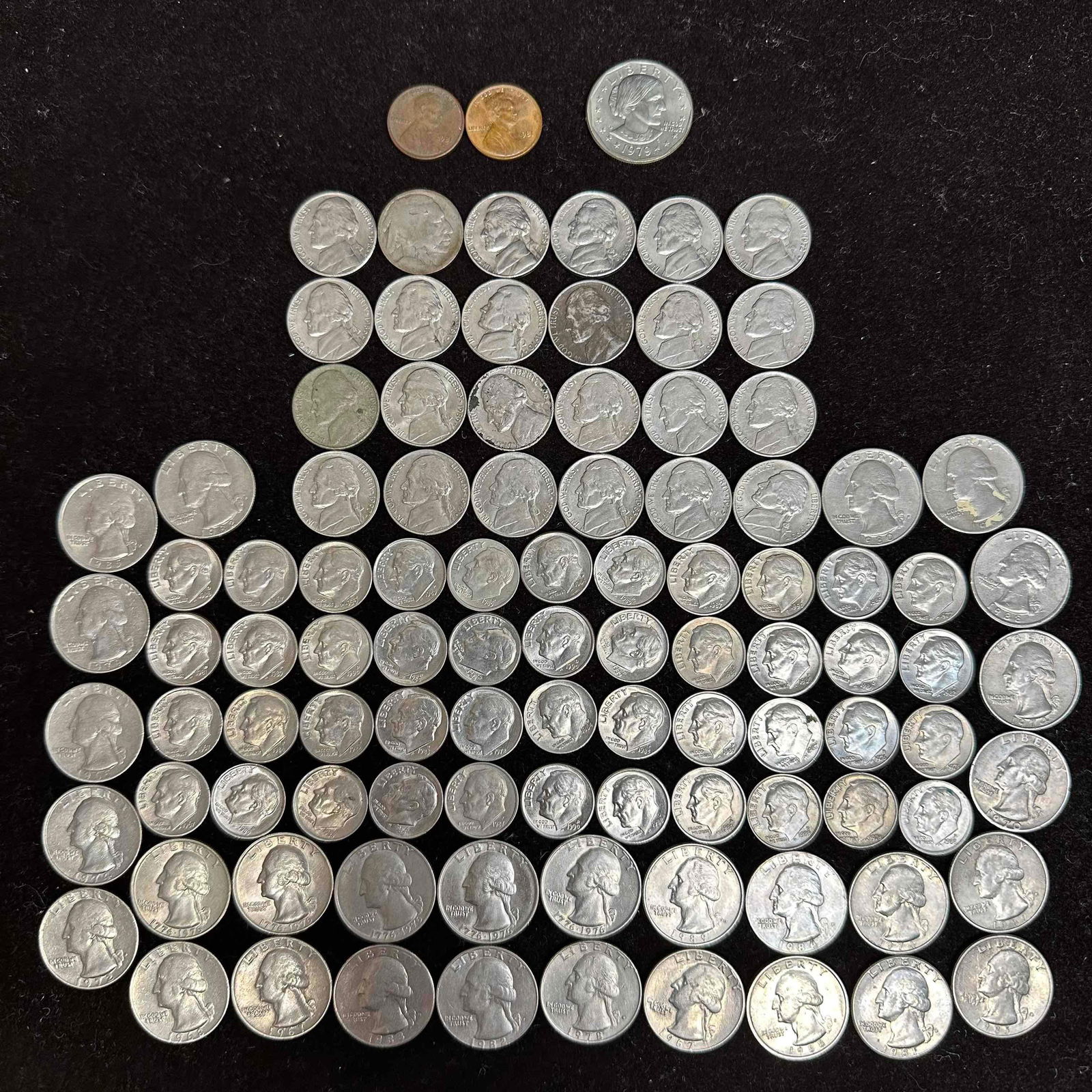 Various Denomination Coin Collection Penny Nickel Dime Quarter Susan B Anthony Dollar Coins (1 of 11)