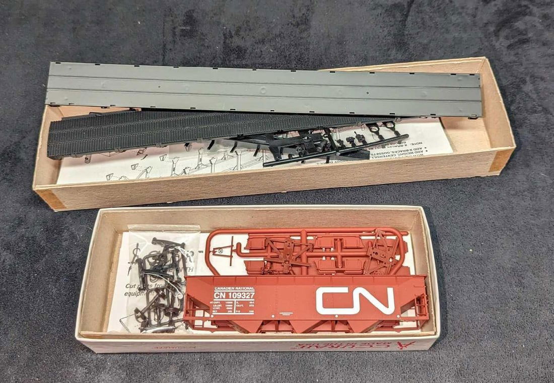 2 Ccurail Ccumate Hopper & Open Rack Kits (1 of 3)