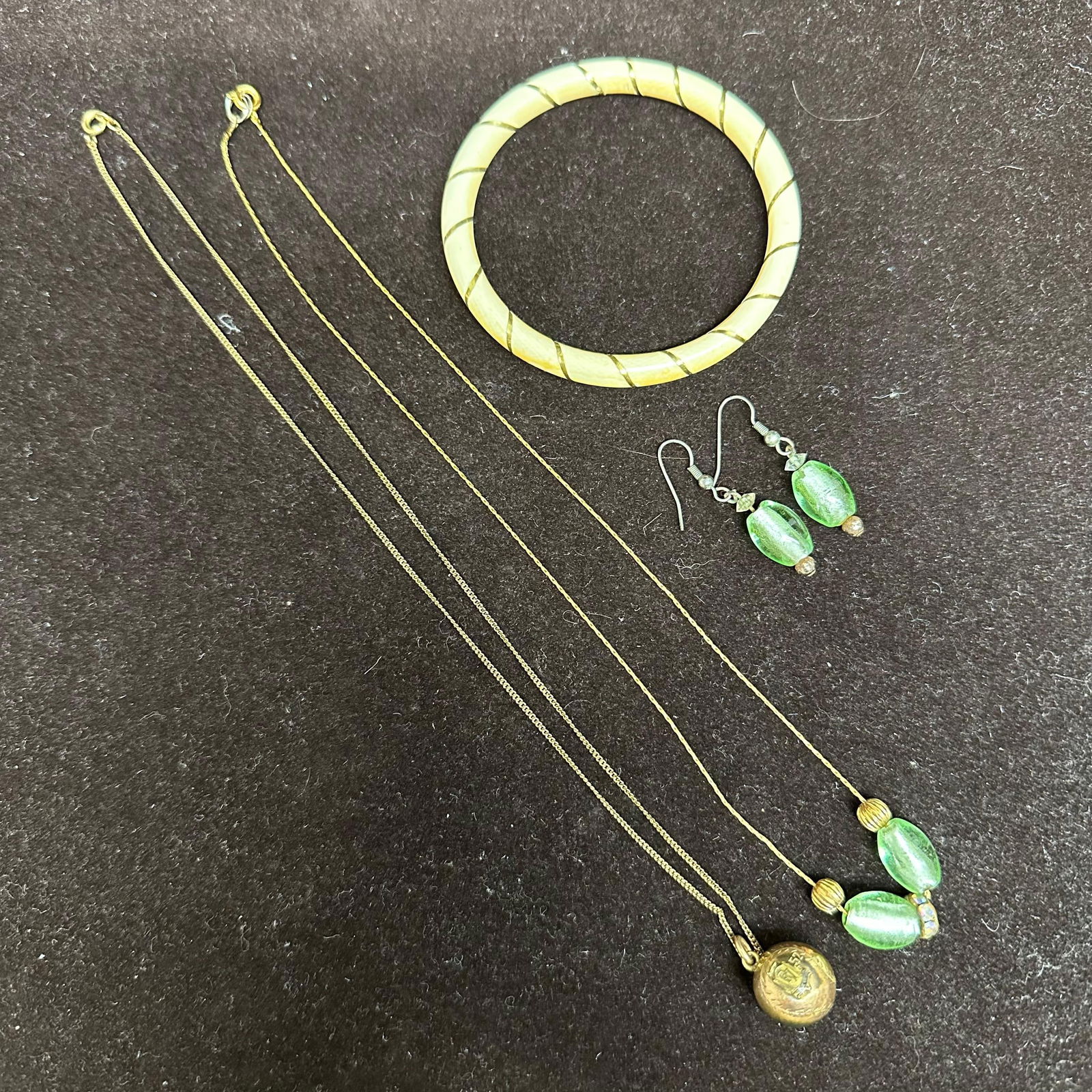 Costume Jewelry Lot Passaic Valley Gold-Filled Necklace Murano-Style Green Glass Set and Inlaid: Charming mixed vintage costume jewelry lot, including: • Passaic Valley marked gold-filled round pendant on a gold-tone chain • Light green Murano-style glass bead necklace with