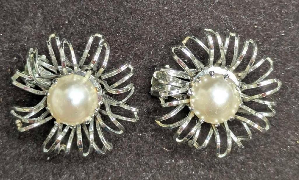 Vintage Unsigned AB Crystal And Faux Pearl Clip On Earrings Lot Of 4: Vintage Unsigned AB Crystal And Faux Pearl Clip On Earrings Lot Of 4. This lot contains: (1) Unsigned Set Of Yellow Orange AB Crystal Cluster Gold Tone Made In West Germany Clip On Earrings. Each is