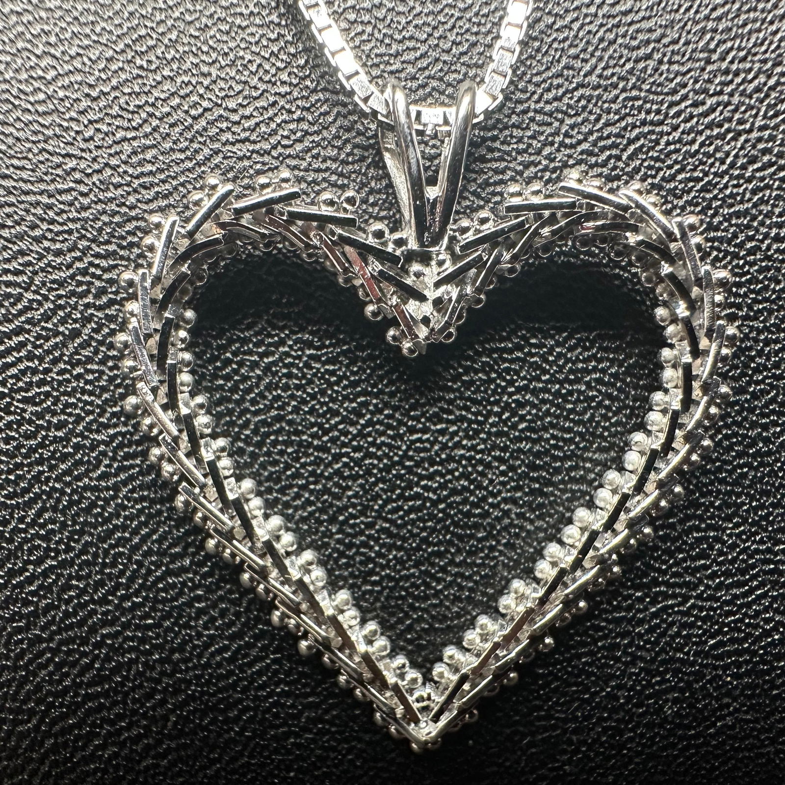 14K White Gold Open Heart Pendant Necklace Box Chain P10 (1 of 13)