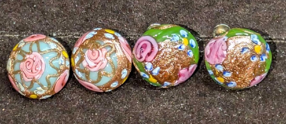 2 Murano Venetian Art Glass Lamp Work Round Earrings WWWWW (1 of 4)