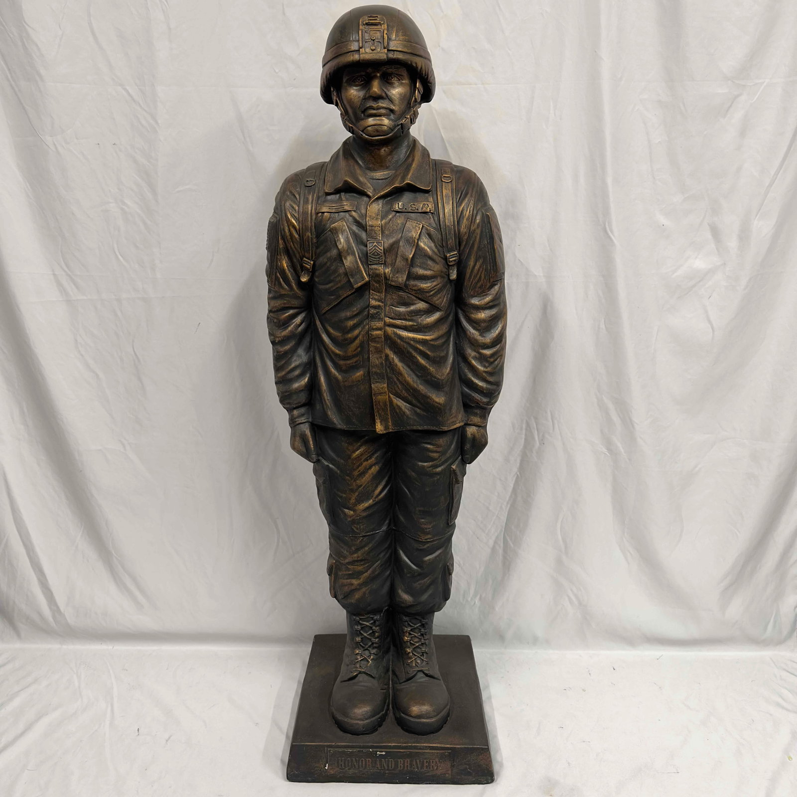 U.S.A. Soldier US Patriot Honor Bravery Patriotic Veteran Flag Holder R119 (1 of 10)