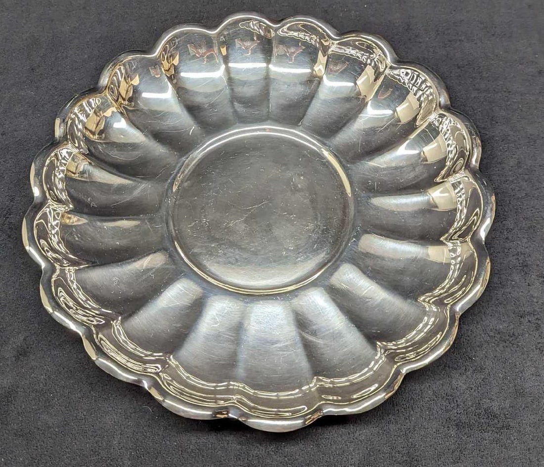 Vintage Reed & Barton Silverplated Holiday Tray (1 of 6)