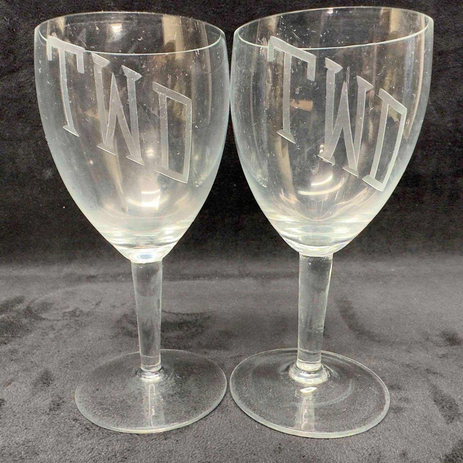 Two Etched Monogram Personalized Drinking Cocktail Glasses Set (1 of 6)