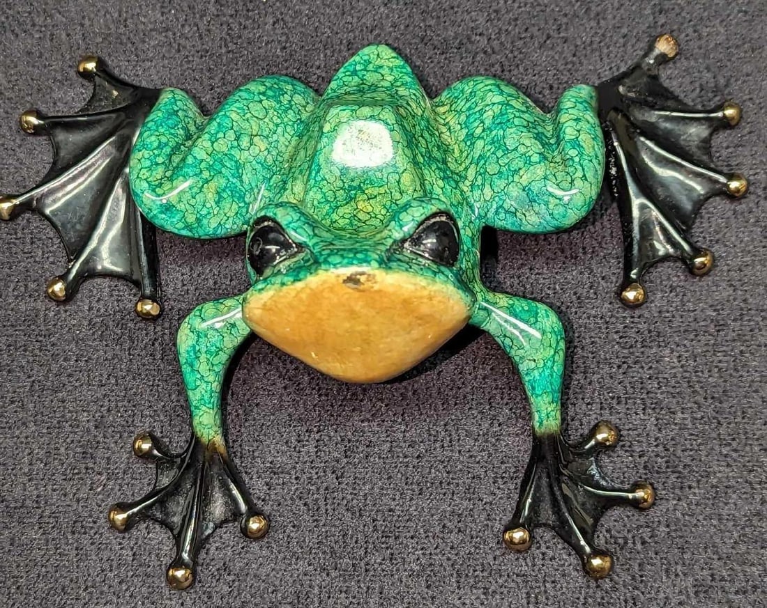 LE Frogman Tim Cotterill Bronze Frog Little Wally (1 of 8)