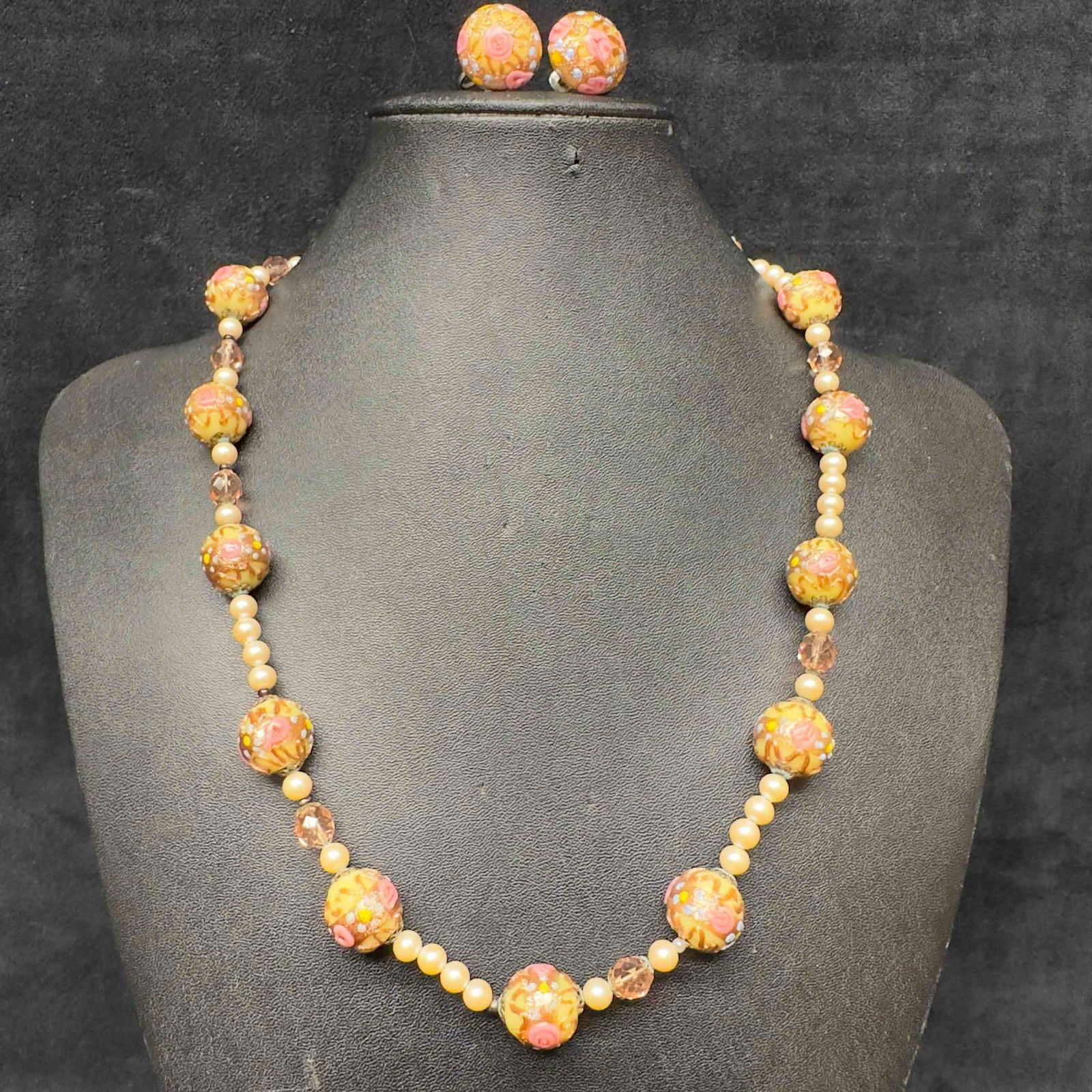 Venetian Murano Art Glass Lamp Work Creme Beaded Necklace and Round Fiorato Earrings Set E6 (1 of 10)