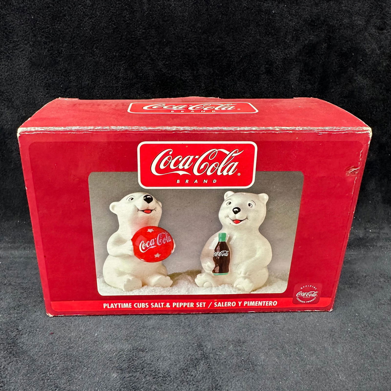 Coca Cola Playtime Cubs Polar Bear Salt and Pepper Shaker Set (1 of 4)