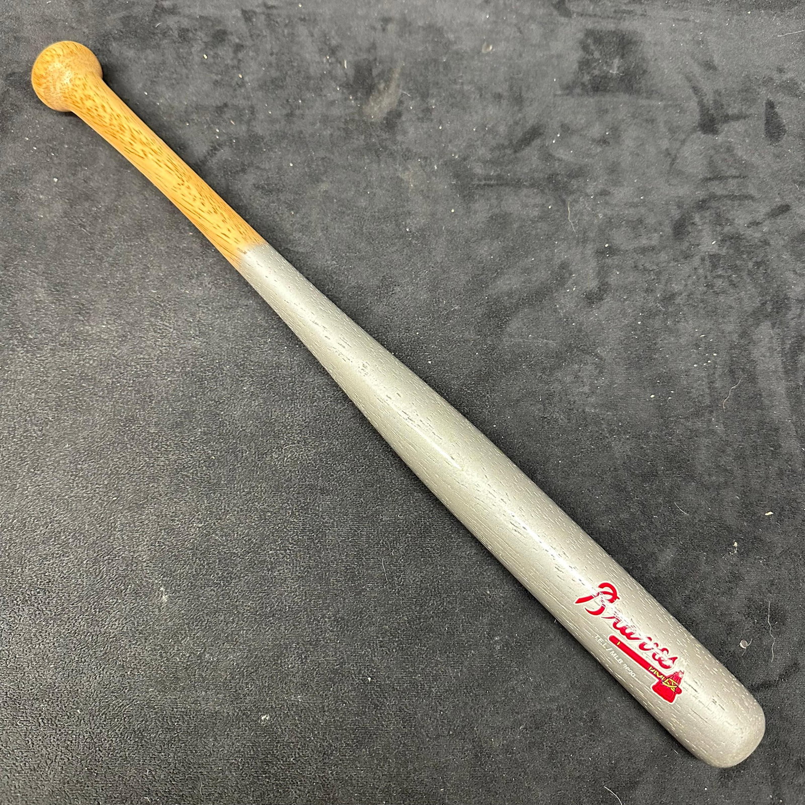 Mini Wooden Baseball Bat Braves Silver Color (1 of 5)