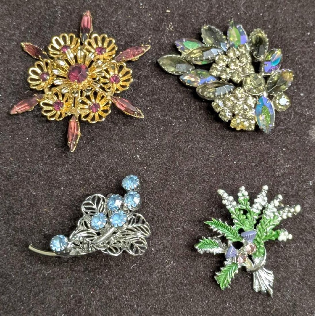 Vintage Unsigned Silver Gold Filigree Floral Rhinestone Brooch Pins Lot Of 4 (1 of 6)