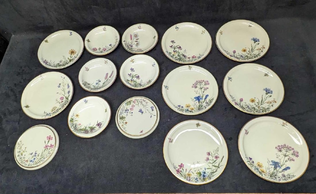 Krautheim Selb Bavaria Fruit Bowls Salad Plates & Mini Plates (1 of 3)