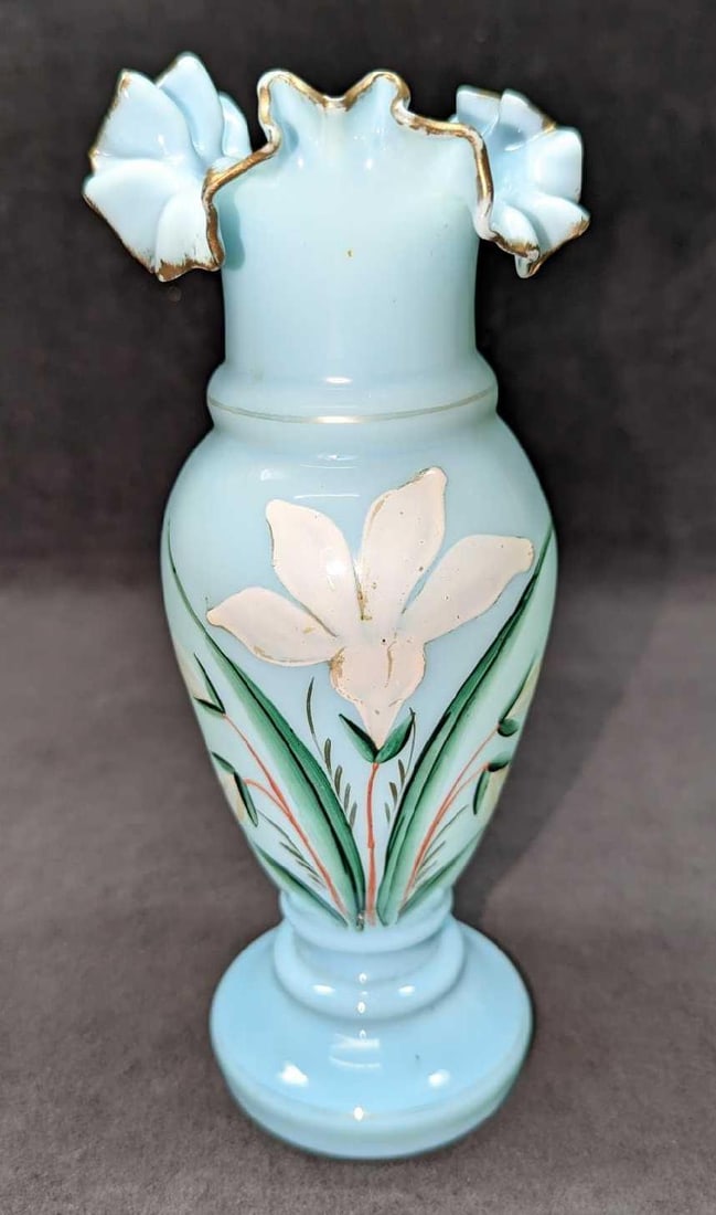 Vintage Ruffled Hand Blown Painted Glass Vase: Vintage Ruffled Hand Blown Painted Glass Vase. The date and maker are not known. This vase is approximately 3 1/2" x 3 1/2" x 8 1/2" and weighs 0.51lb. The vase has some markings and wear on the