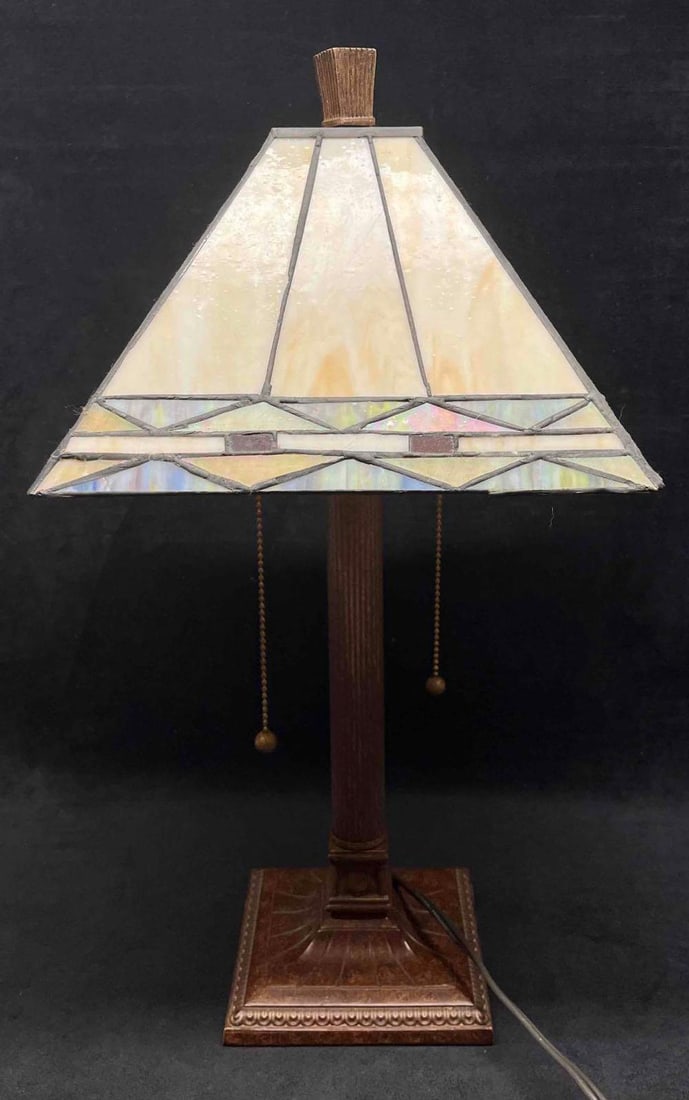 Tiffany Style Lamp (1 of 17)