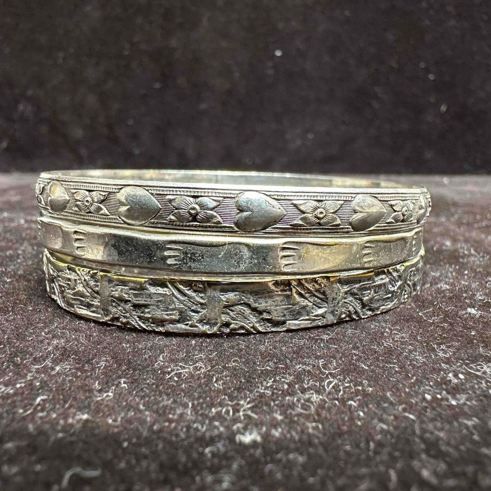 Etched Heart Shaped and Geometric Design Sterling Silver Bangle Bracelet Set D52 (1 of 9)