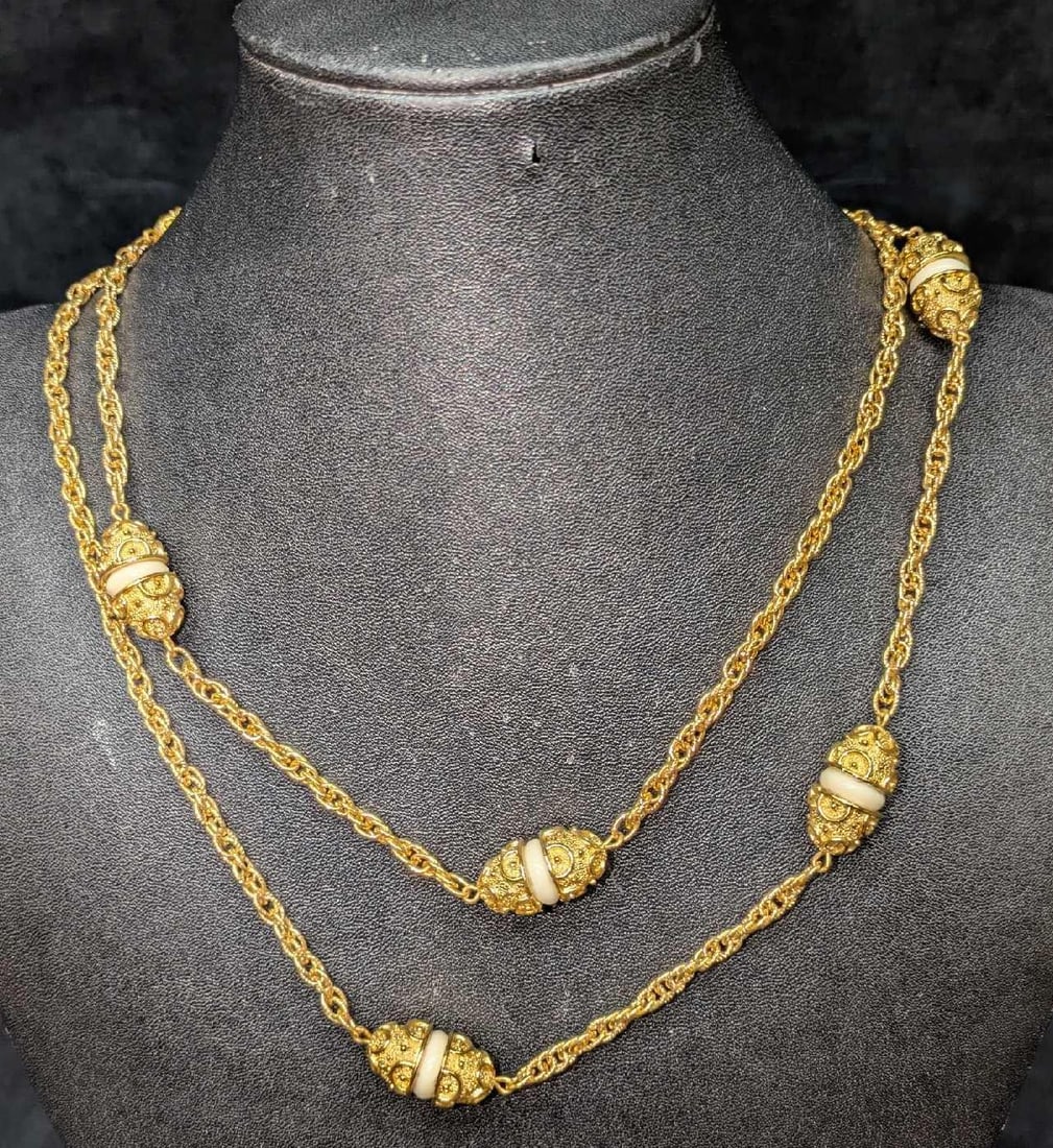 Vintage Crown Trifari Etruscan Revival Gold Tone Necklace (1 of 4)