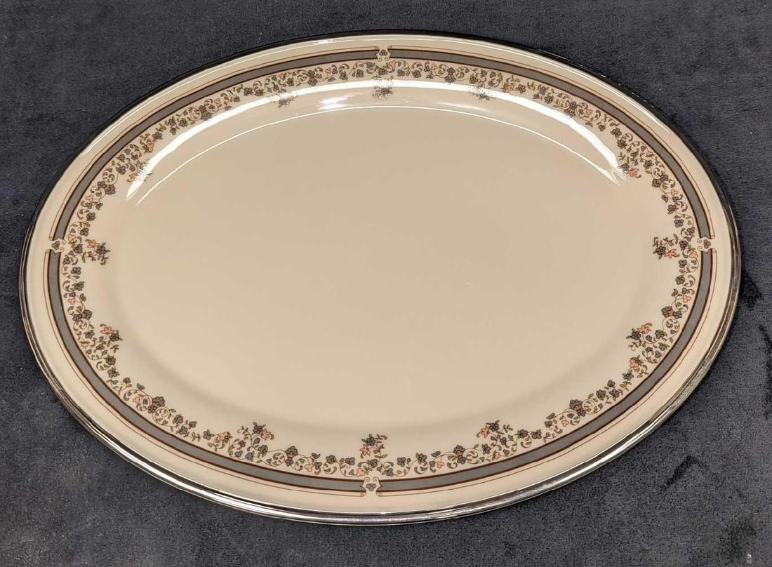 Retired Lenox Fine China Lace Point 16" Oval Serving Platter (1 of 4)
